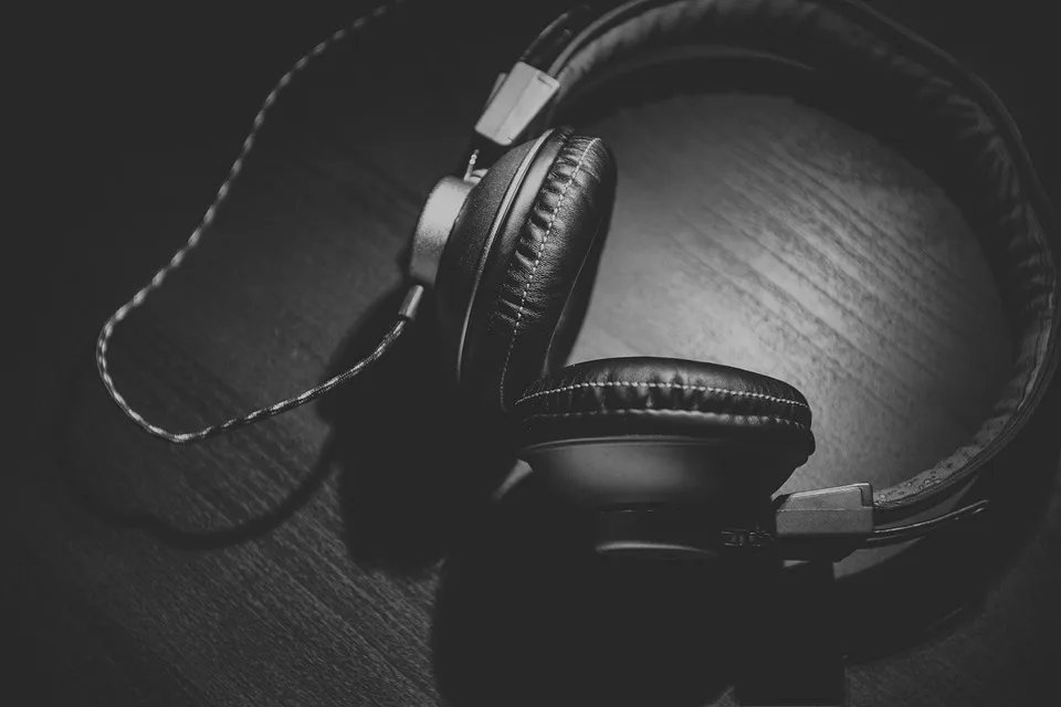 music headphones